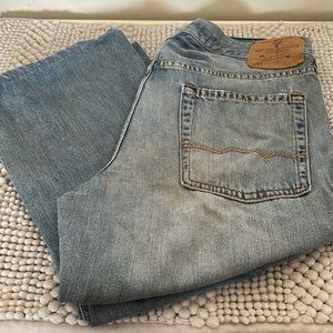American Eagle - Low Rise Bootcut Men’s Jeans